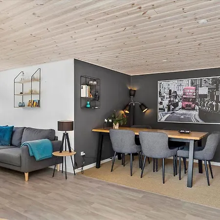 Holiday home Bl1417-blokhus-frederiksensvej-16 *