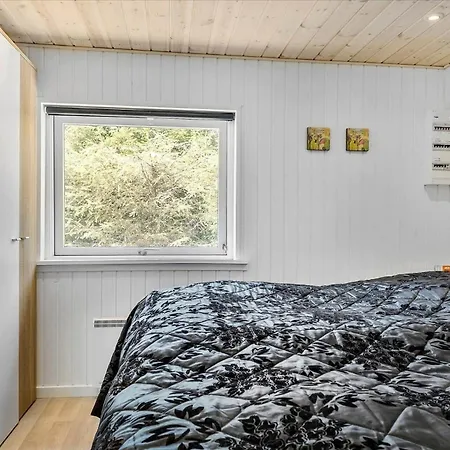 Bl1417-blokhus-frederiksensvej-16 *